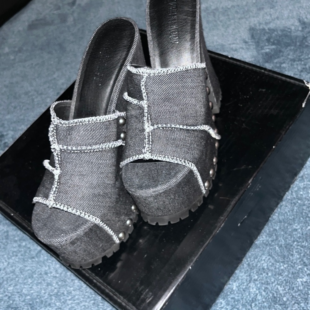 Chunky heels